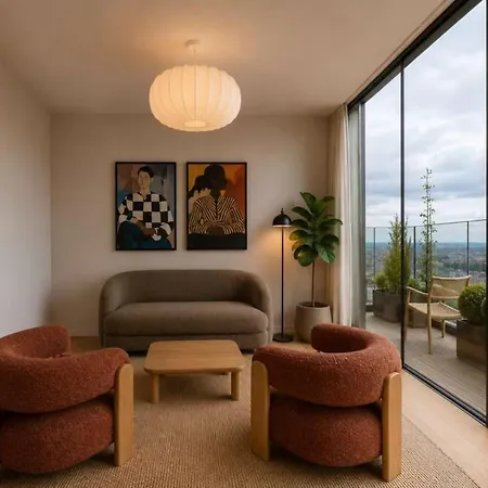 Apartament Velholdt Og Hyggelig Til En Skon Familieferie